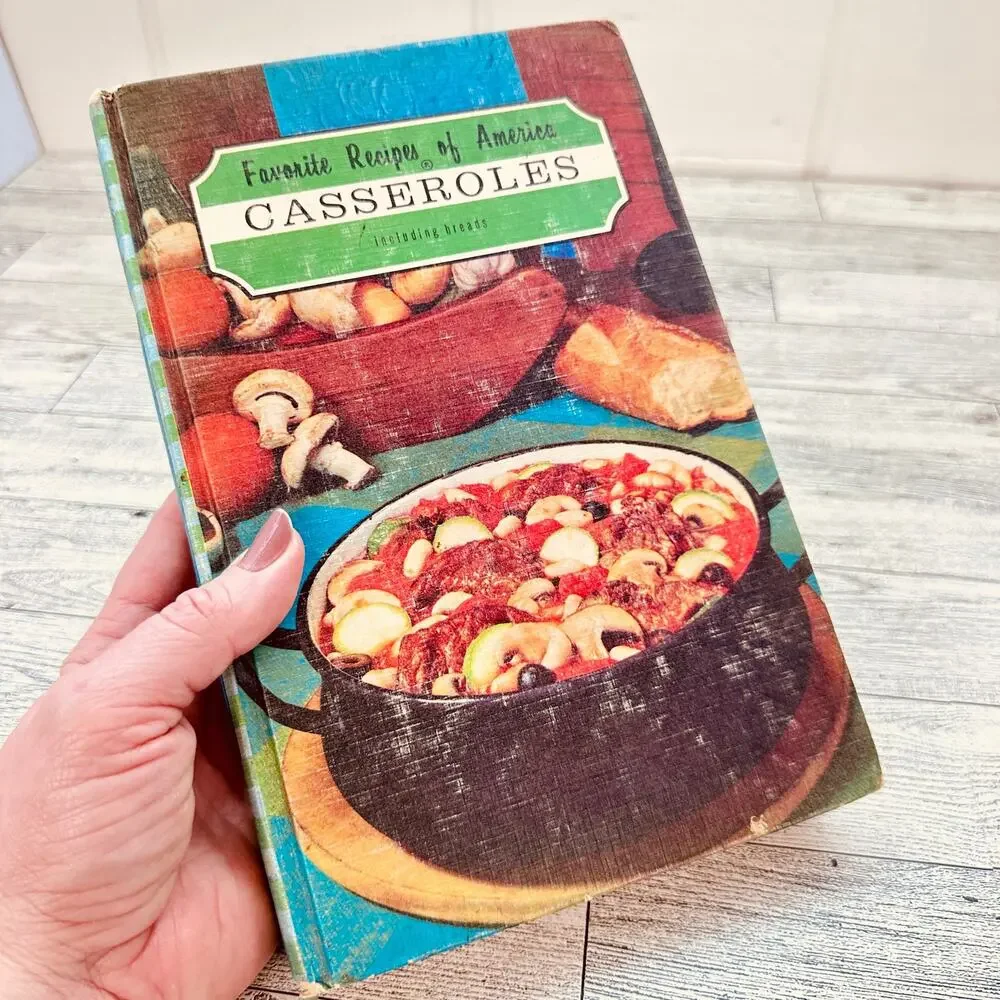 Casseroles Favorite Recipes of America HC‎ Cookbook Vtg 1966 + Clippings